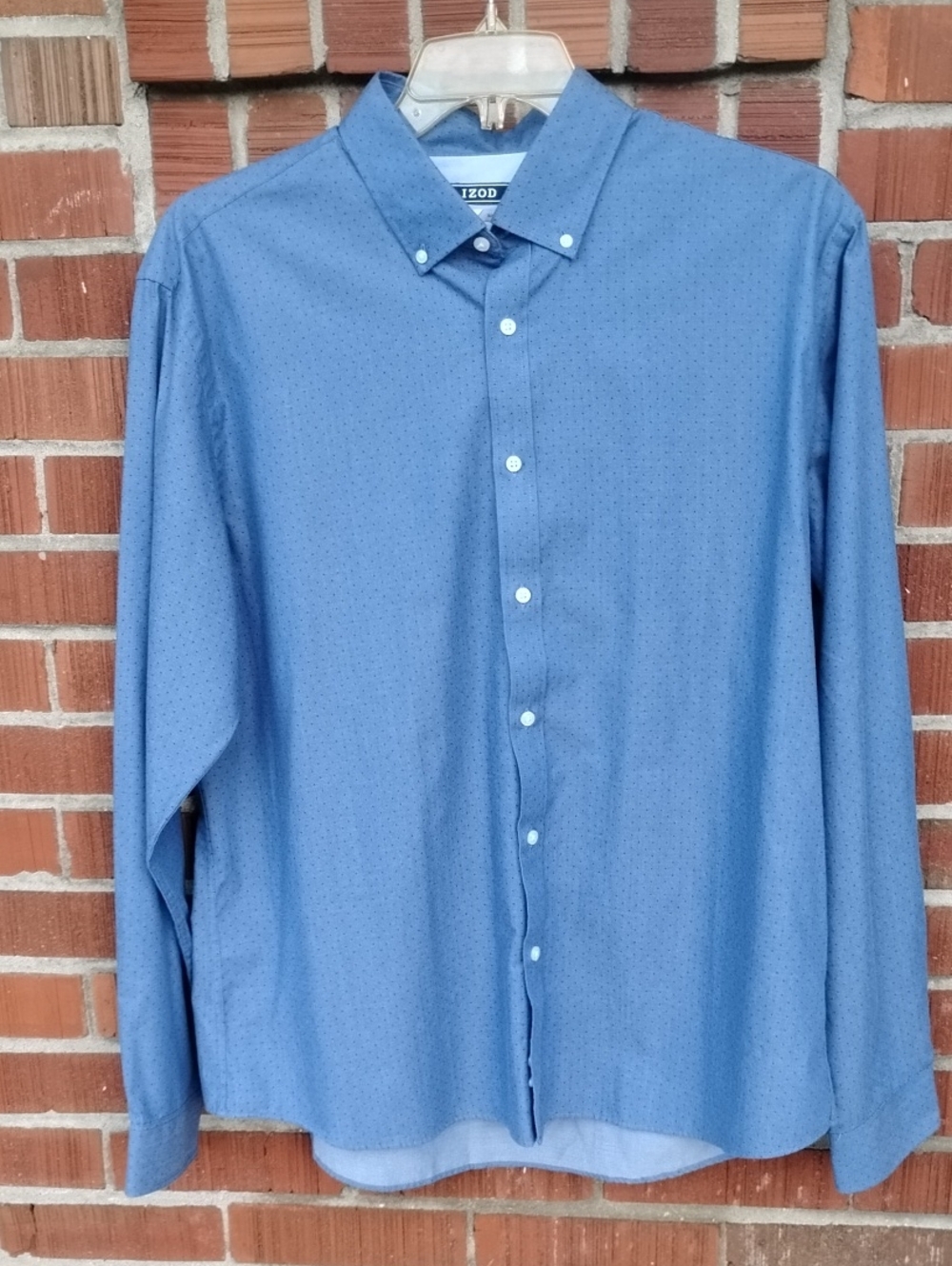 Izod Men's Light Blue Dotted Button-Down Shirt